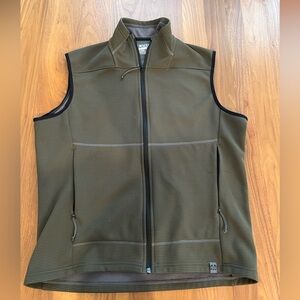 KUIU Men's Peloton 240 Olive Vest, size Medium